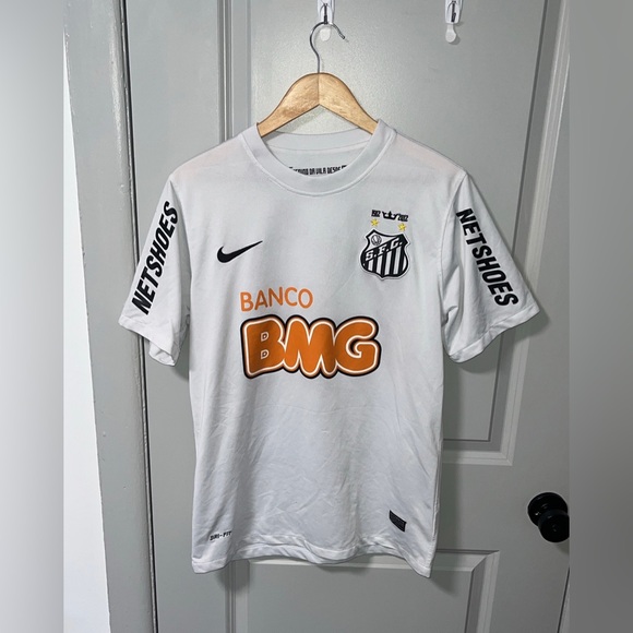 Neymar Santos Football Jersey - Men’s Medium, like brand new. Quality is amazing - Picture 3 of 6